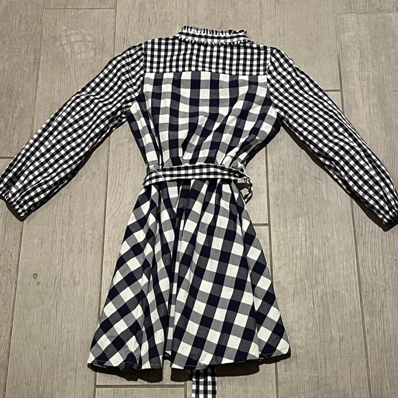 Girls j crew puff sleeve shirt dress in mixed navy gingham.  Size 7. - Picture 3 of 9